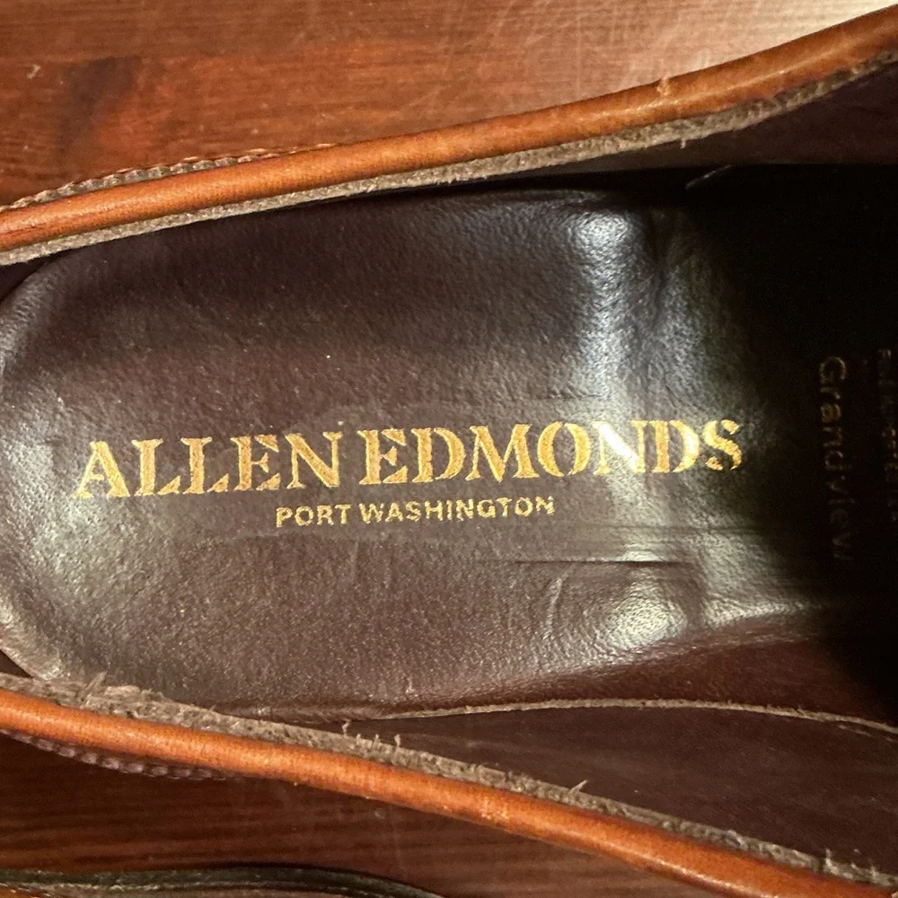 Allen Edmonds good size